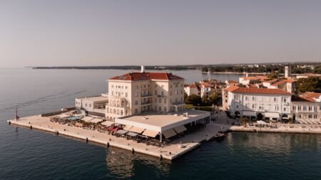 BO Hotel Palazzo in Poreč: Istriens ältestes Haus öffnet ganzjährig Das BO Hotel Palazzo in erster Meereslage im historischen Stadtkern von Poreč, Istrien.
